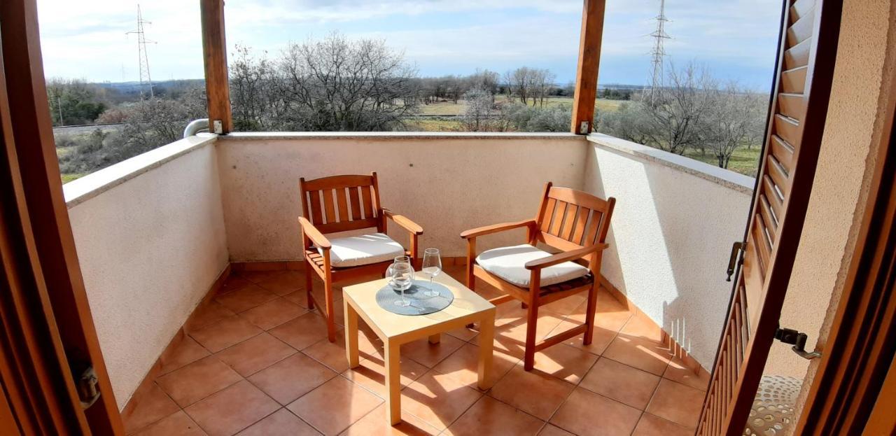 Apartments Demori Galizana Luaran gambar
